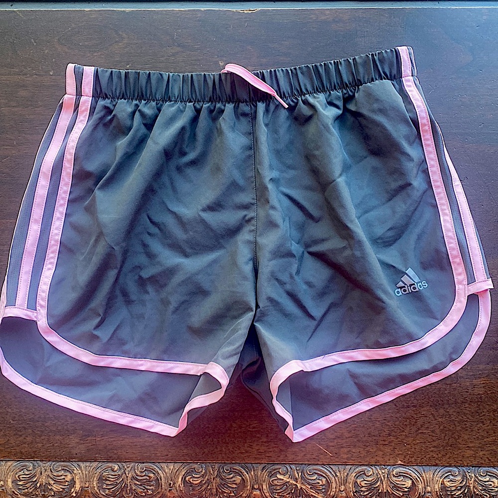 Adidas shorts 4”